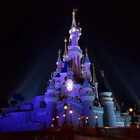 Apartmán Disneyland Rer 6 Pers *