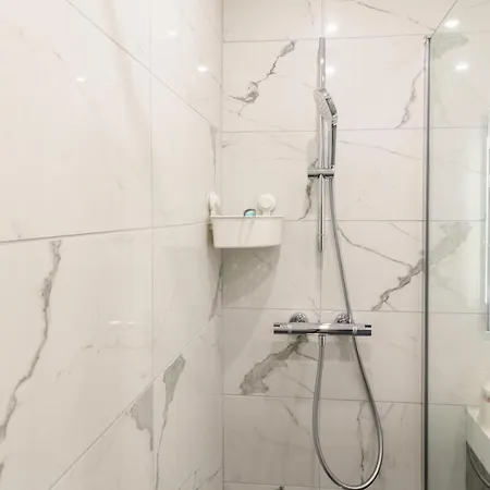 Disneyland Rer 6 Pers